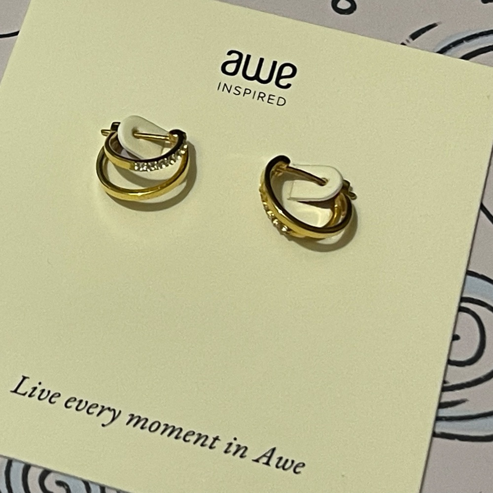 Awe inspired double hoop Huggies gold vermeil 925 white topaz